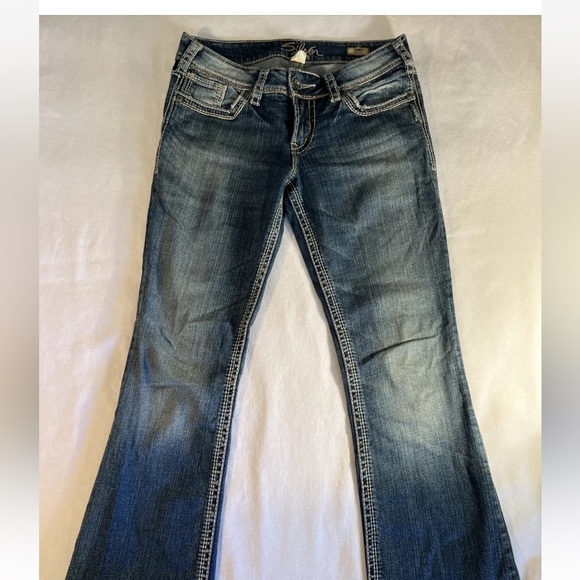 Silver Jeans Bootcut Denim Suki Thick Stitch Distressed Jeans Women 28X32 - Picture 2 of 4
